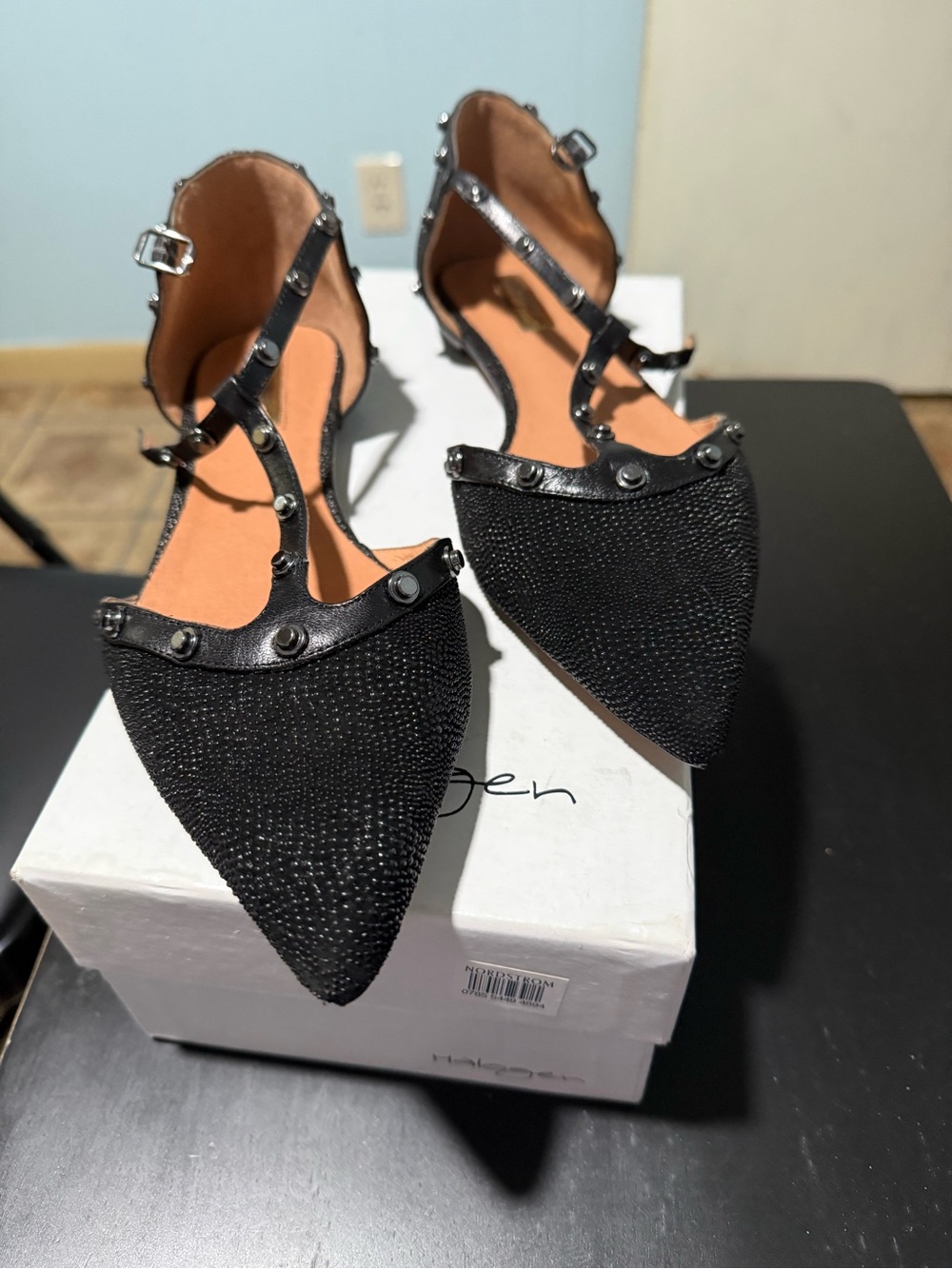 Halogen Black Pointed T-Strap Studded Flats